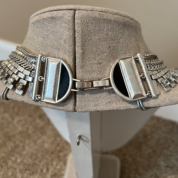 Stella & Dot Electra statement necklace silver black gray stones rhinestones - Picture 4 of 8